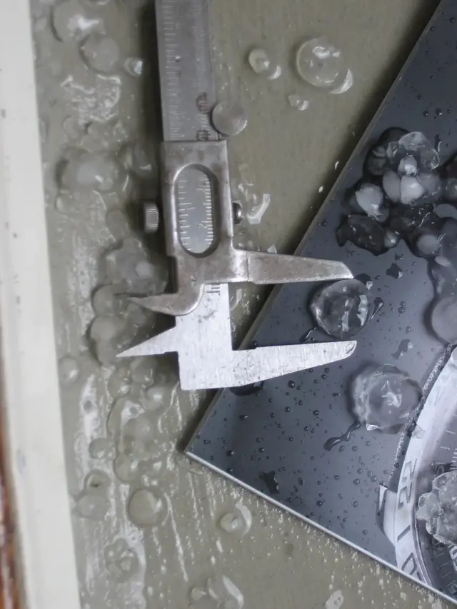 Stora hagel uppmätta i Norrköping juli 2007.